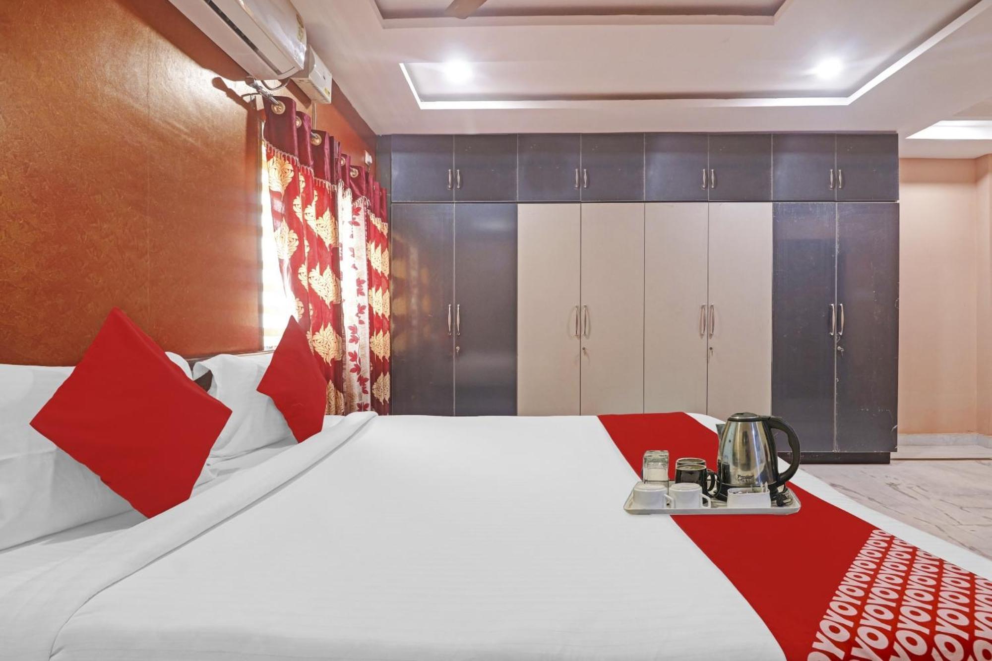 Hotel O Royal Stay Near Mantra Mall Haidar Sahibguda Bagian luar foto