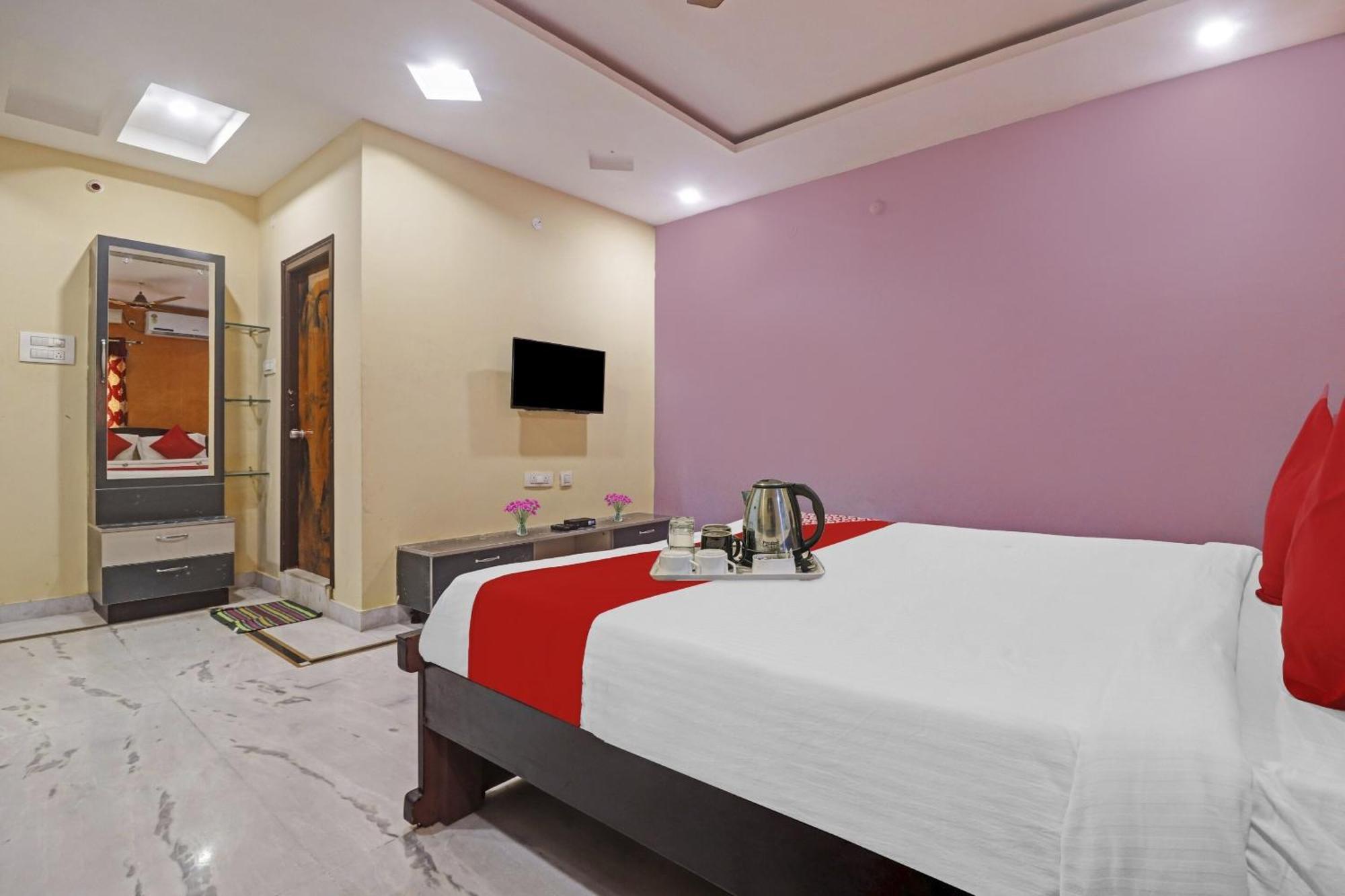Hotel O Royal Stay Near Mantra Mall Haidar Sahibguda Bagian luar foto