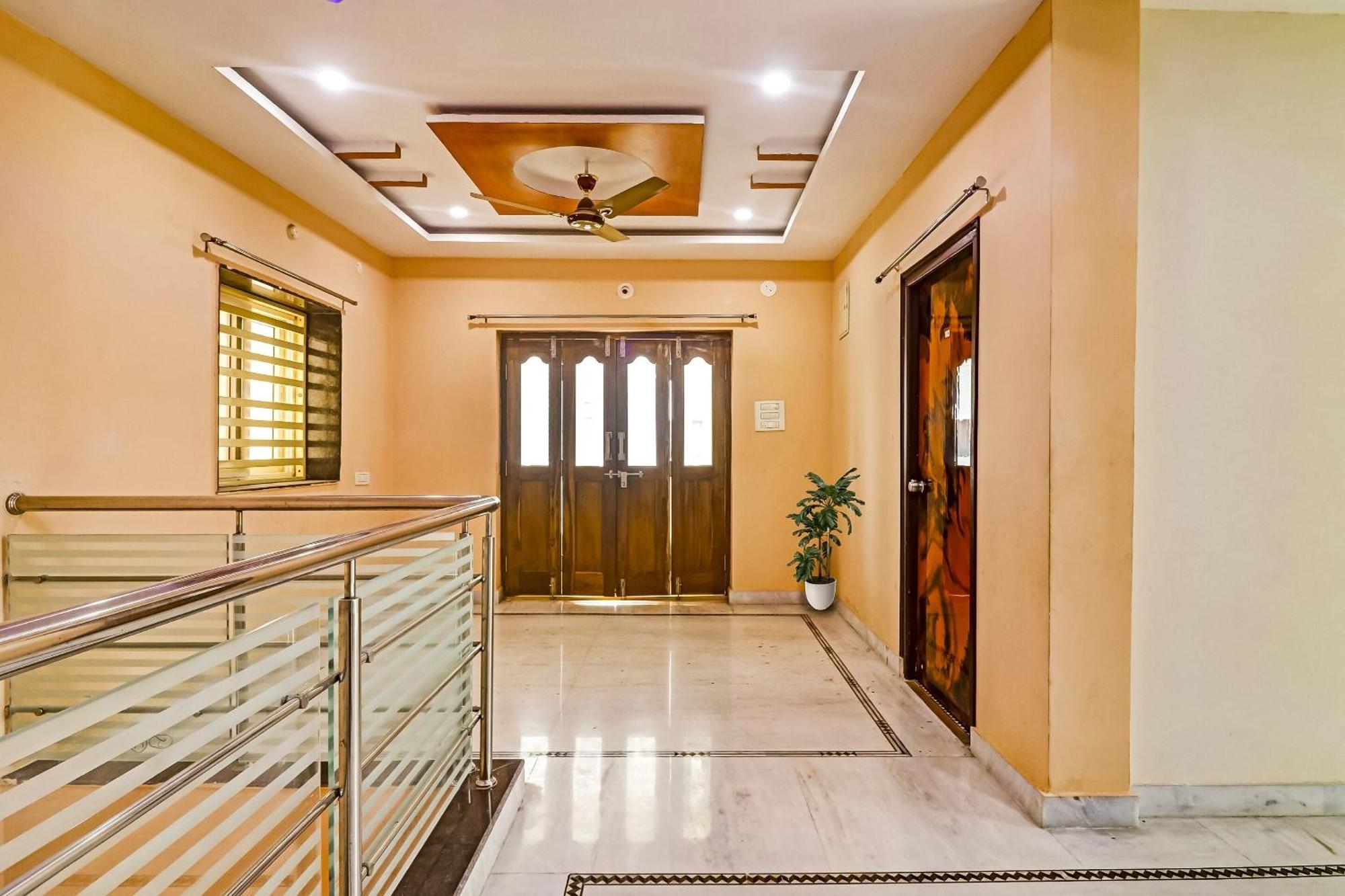 Hotel O Royal Stay Near Mantra Mall Haidar Sahibguda Bagian luar foto